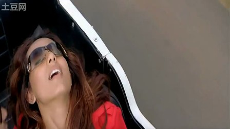 演员tum专属高科技产品,科技与生活艺术的完美融合亮相舞台