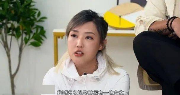 女演员宾馆实录，科技新品重塑生活体验之旅