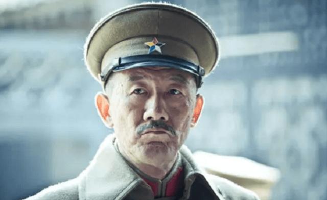 部队加薪最新动态,战友温情故事与薪酬提升同步进行