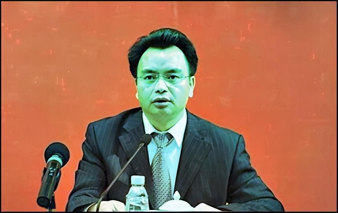 万庆良最新动态揭秘🌟