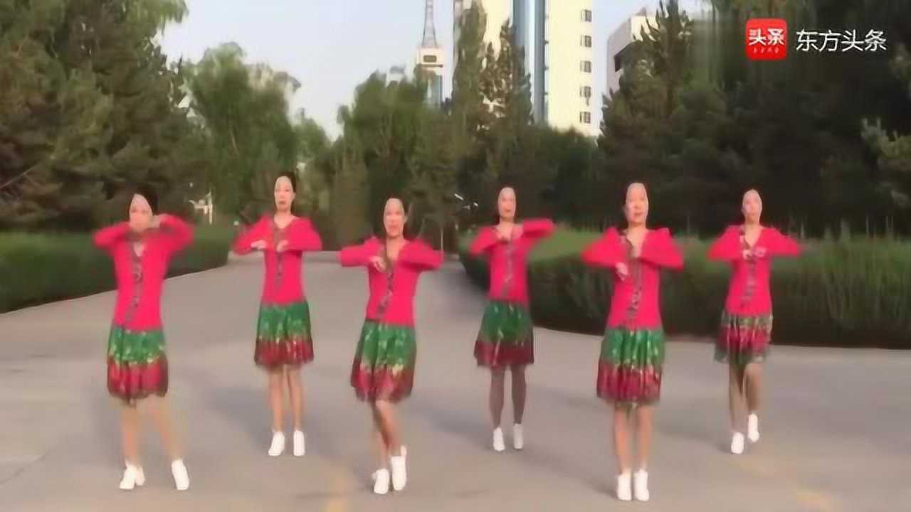 最新广场舞,岁月易逝,热情不老,舞动人生旅程