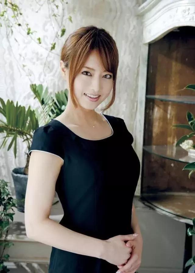 吉沢最新,引领潮流先锋的探索之地