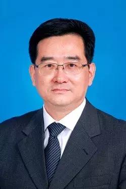 宝鸡人事任免更新，自然美景探索之旅的幕后力量