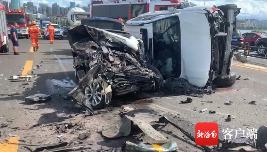 科技重塑生活,最新车祸现场视频记录神器带你体验前沿震撼!