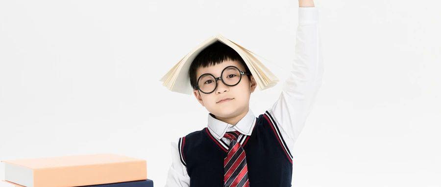 小巷深处的明亮秘密，最新近视治疗进展揭秘