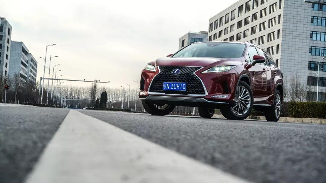 技术革新引领当代视觉革命,最新镜片引领潮流