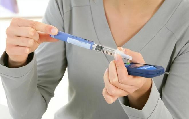 揭秘,2025年最新血糖标准一览表——小巷深处的健康宝藏之道