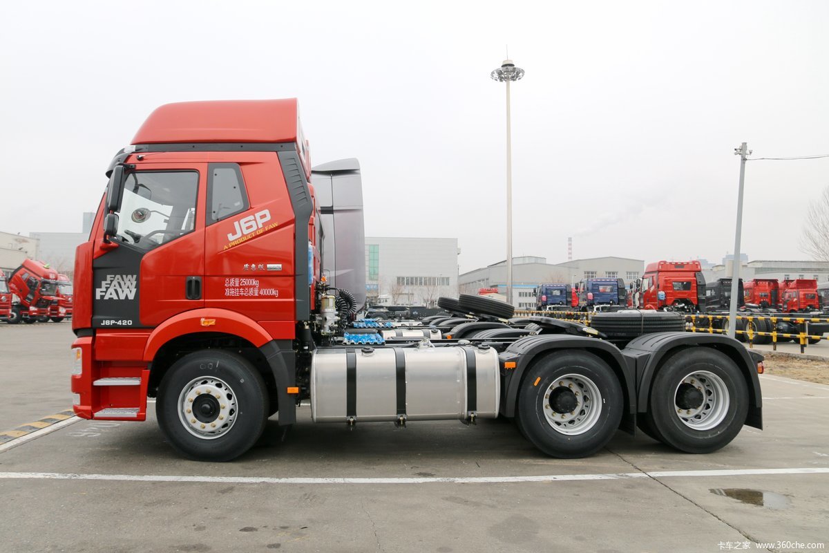 揭秘小巷深处的宝藏,J6牵引车420寒区最新款与独特小店的独特故事