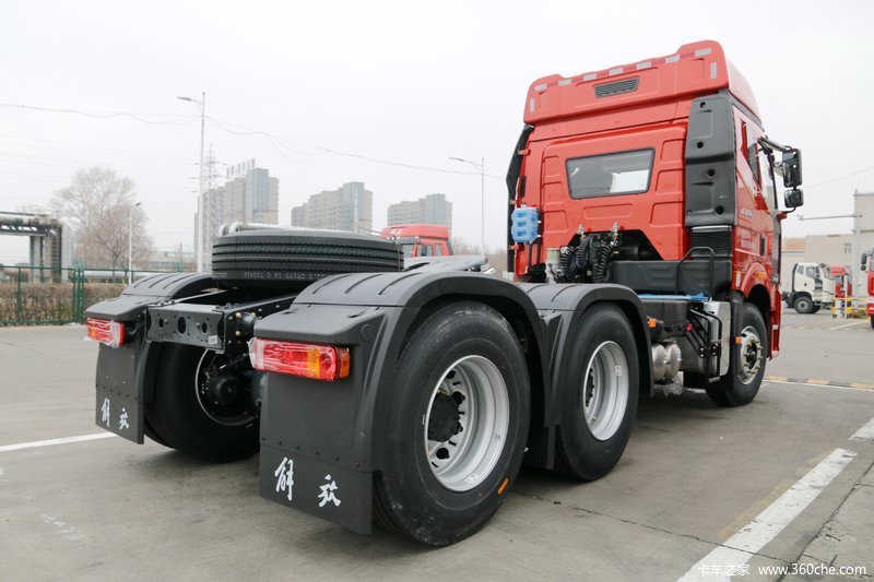 揭秘小巷深处的宝藏,J6牵引车420寒区最新款与独特小店的独特故事
