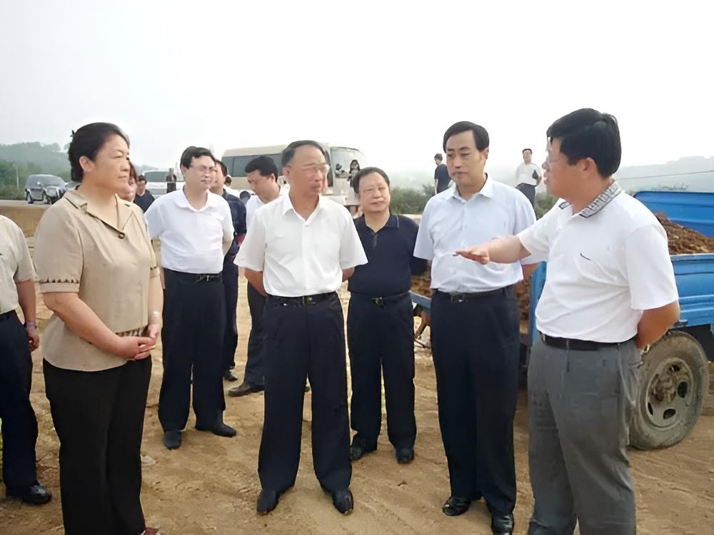 洛阳市委书记孙善武引领科技新浪潮，高科技产品体验报告揭秘新进展
