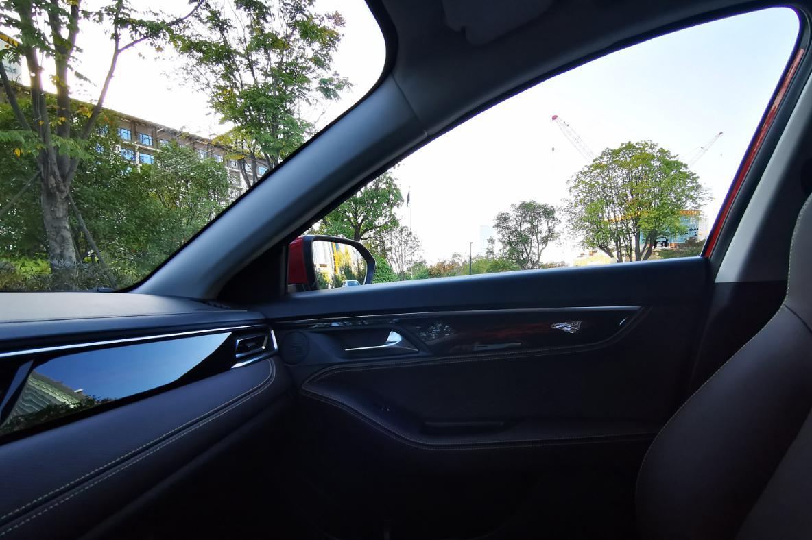 温馨家园趣事录,最新址的情感纽带与趣事分享