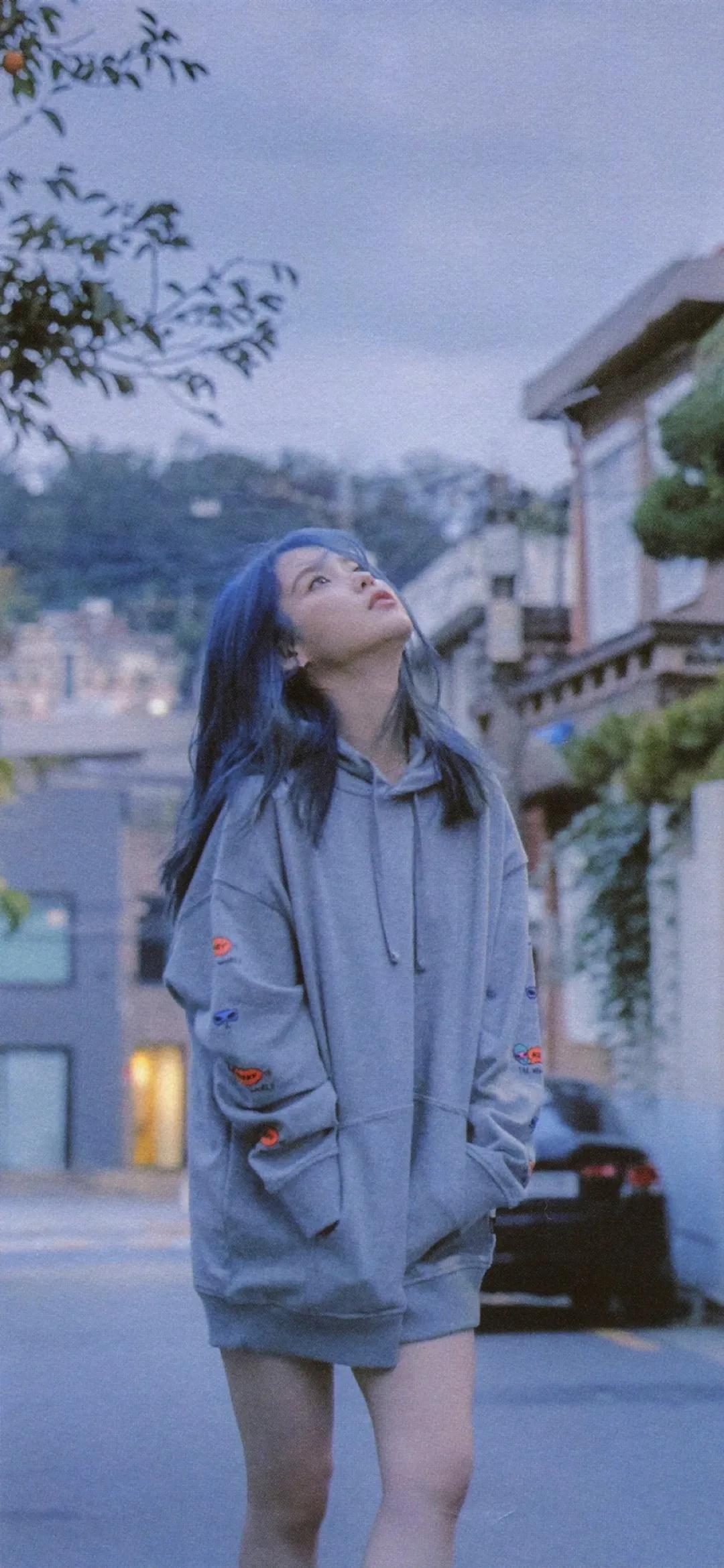 IU最新梦幻壁纸,甜美与优雅的完美结合✨