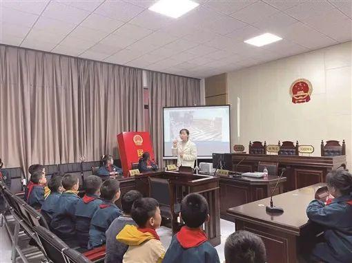 最新星守法引领潮流新风尚,闪耀星辰守护未来!🌟✨