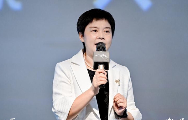 谢红最新多维度视角下的观点阐述及论述摘要