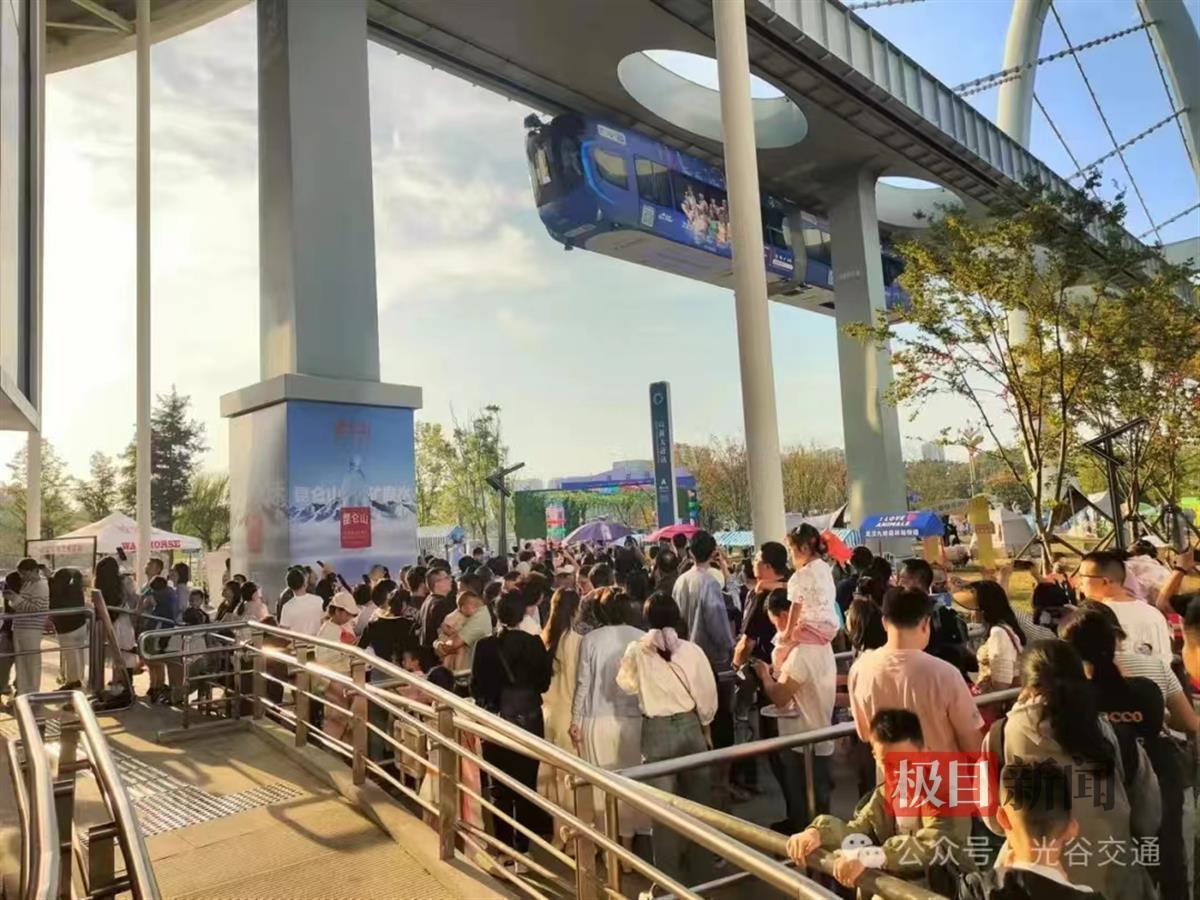 武汉巷弄深处的独特风情，一家特色小店带你领略江城魅力