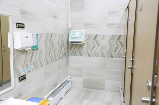 女厕最新图片,设计、功能与人文化的融合与关怀体现