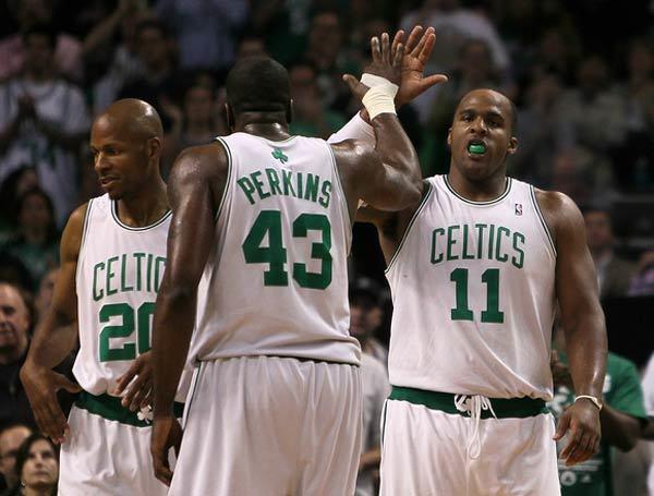 凯尔特人新中锋的成长之路,从变化中学习,自信铸就辉煌辉煌。