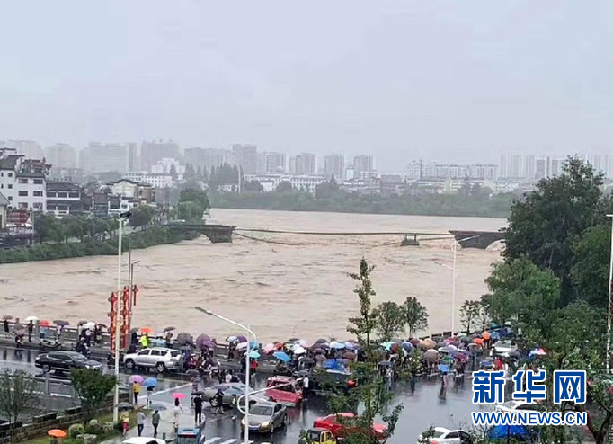 合肥洪水最新情况，洪水中的温馨日常
