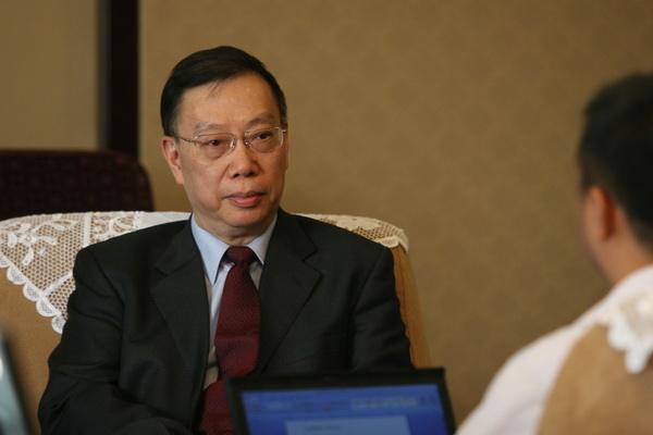 中国与梵蒂冈最新关系揭秘，小巷深处的神秘邂逅探究