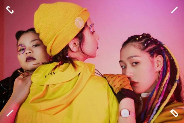 雷人最新官网,科技重塑生活,未来体验之光