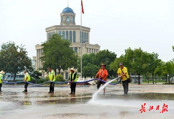 武汉长江实时最新水位，自然美景之旅中寻找内心平静之旅